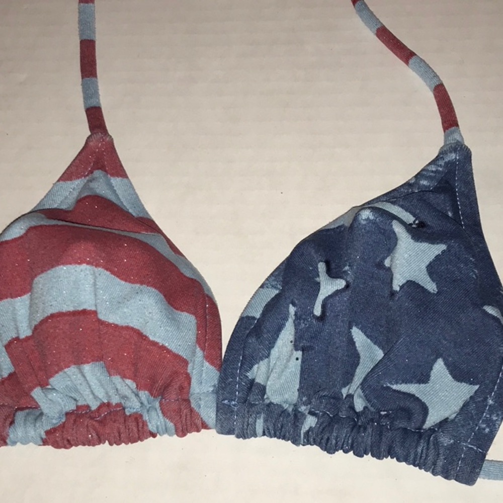 Bikini - Picture 2 of 5